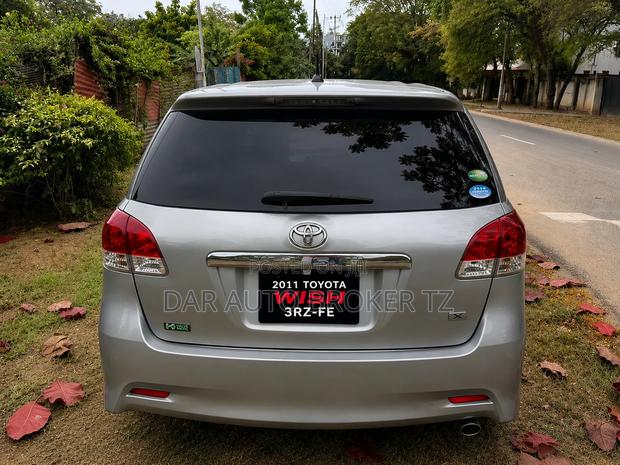 Toyota Wish 2011 Gray