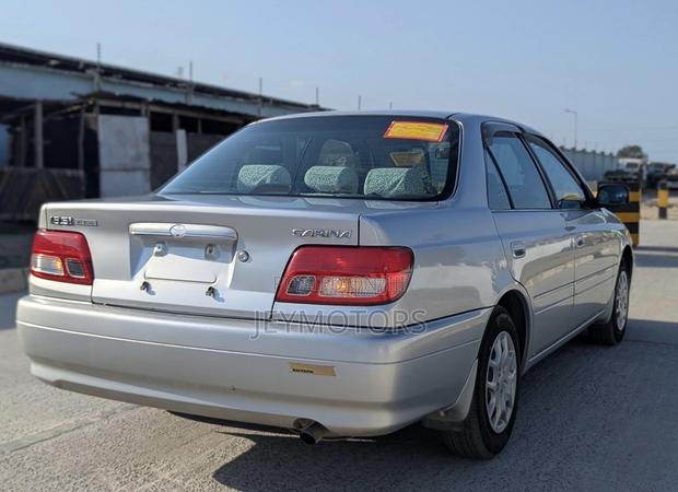 Toyota Carina 2001 Silver