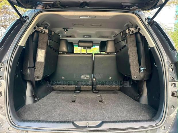 Toyota Fortuner 2022 Gray