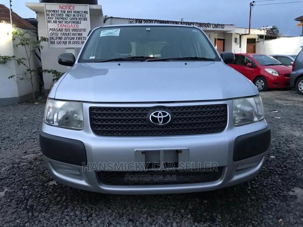 Toyota Succeed 2008 Silver