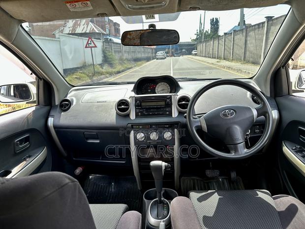 Toyota IST 2003 White