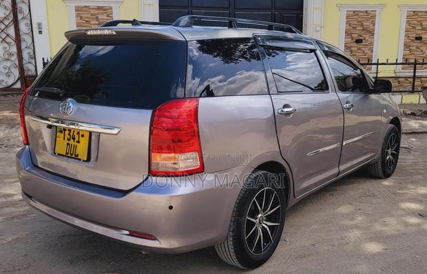 Toyota Wish 2007 Silver