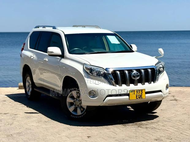 Toyota Land Cruiser Prado 2015 Pearl