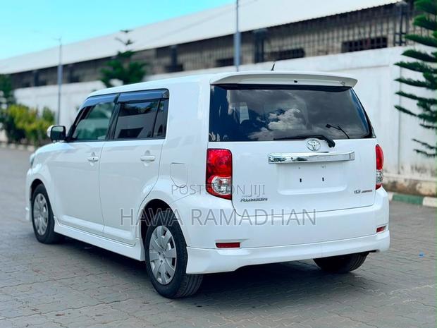 Toyota Raum 2008 White