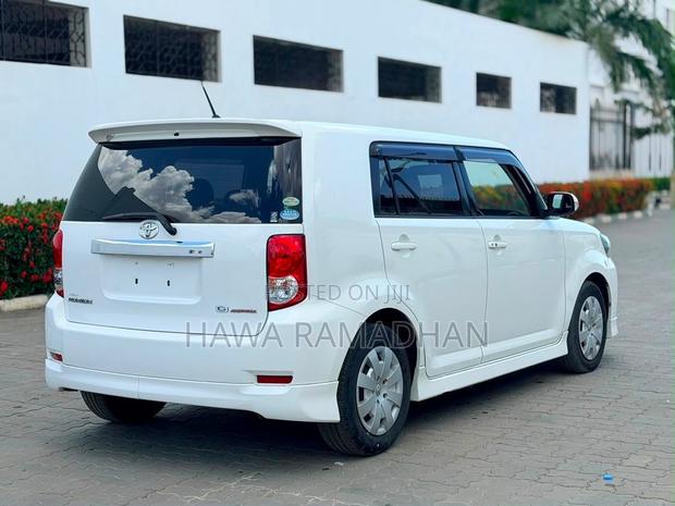 Toyota Raum 2008 White