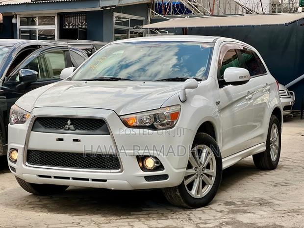 Mitsubishi RVR 2010 Silver
