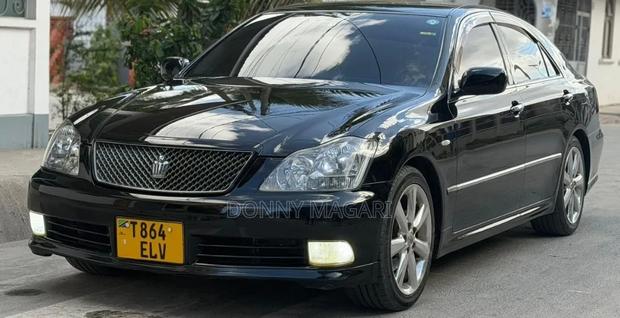 Toyota Crown 2007 Black