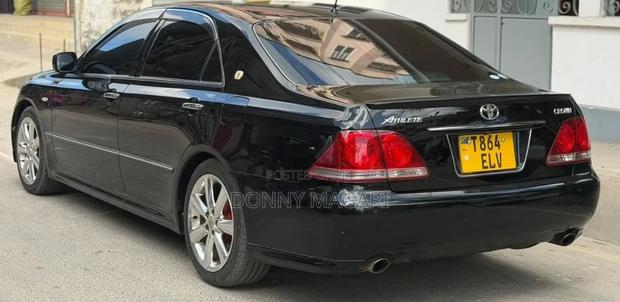 Toyota Crown 2007 Black