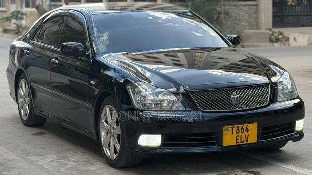 Toyota Crown 2007 Black