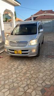 Toyota Noah 2016 Silver for sale