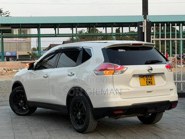 Nissan X-Trail 2014 Pearl