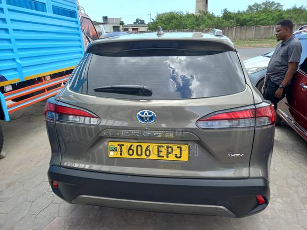 Toyota Corolla Cross 2025 Gray