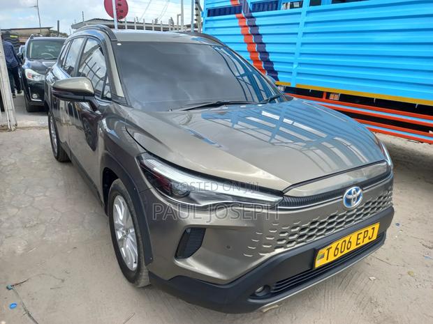 Toyota Corolla Cross 2025 Gray