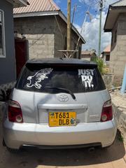 Toyota IST 2004 Silver for sale