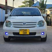 Toyota IST 2005 White for sale