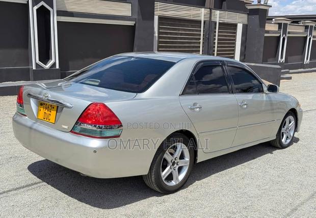 Toyota Mark II 2003 Silver