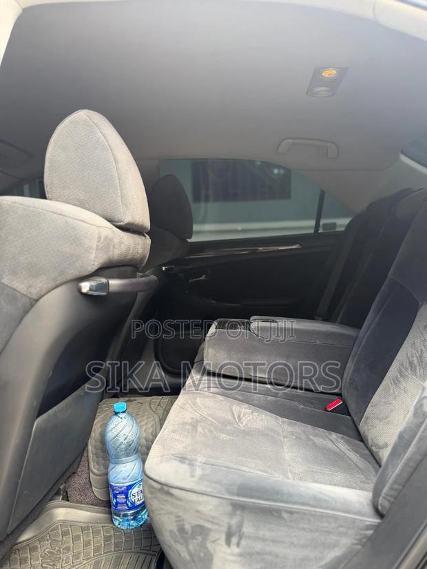 Toyota Crown Royale 2005 Black