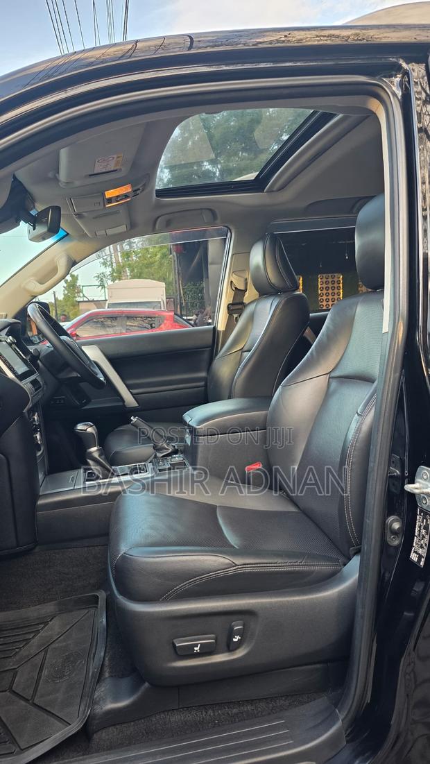 Toyota Land Cruiser Prado 2.8 2020 Black
