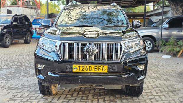 Toyota Land Cruiser Prado 2.8 2020 Black