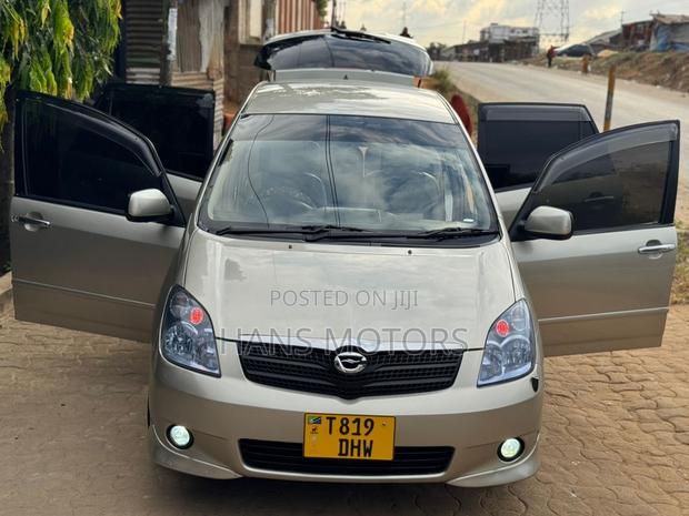 Toyota Corolla Spacio 2004 Silver