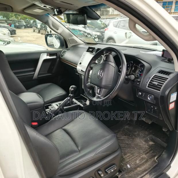 Toyota Land Cruiser Prado 2021 White