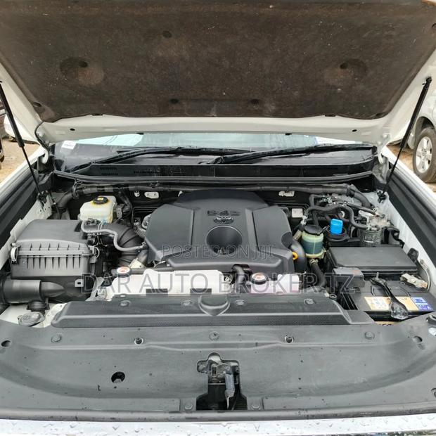 Toyota Land Cruiser Prado 2021 White