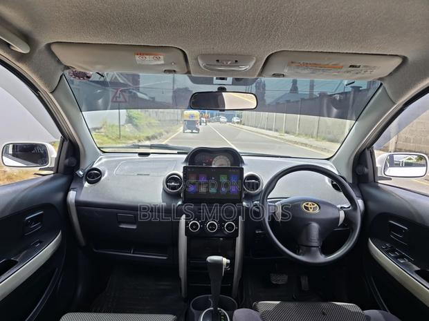 Toyota IST 2004 White