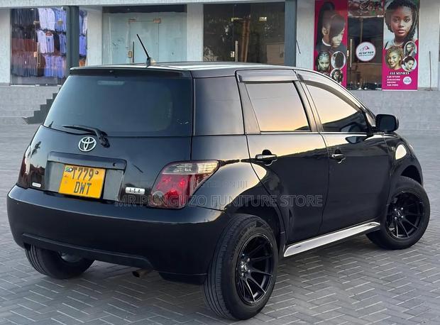 Toyota IST 2006 Black