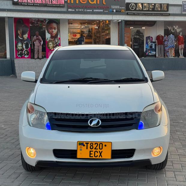 Toyota IST 2006 White