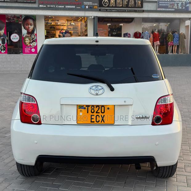 Toyota IST 2006 White