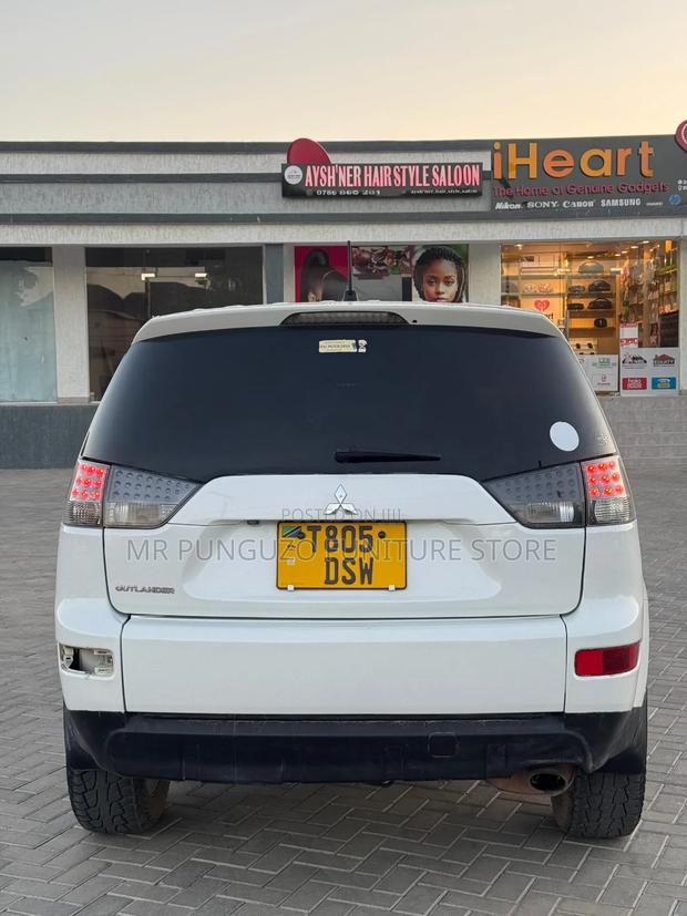 Mitsubishi Outlander 2007 White
