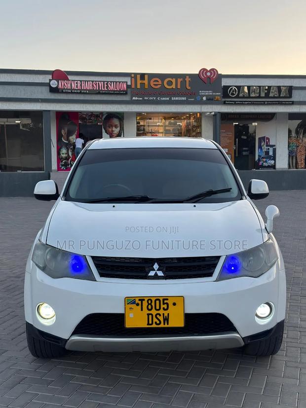 Mitsubishi Outlander 2007 White