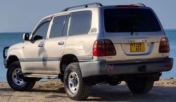 Toyota Land Cruiser 100 4.2 TD 2005 Silver