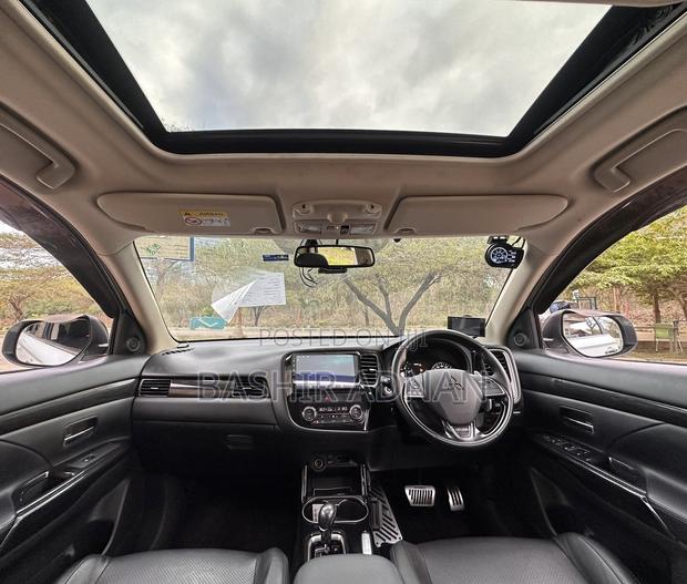 Mitsubishi Outlander 2016 White