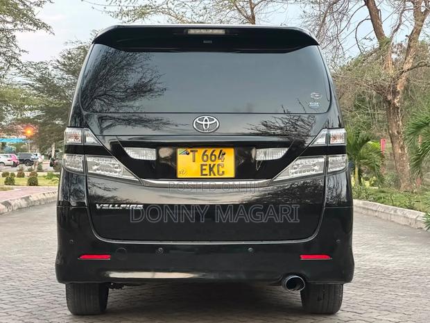 Toyota Vellfire 2009 Black