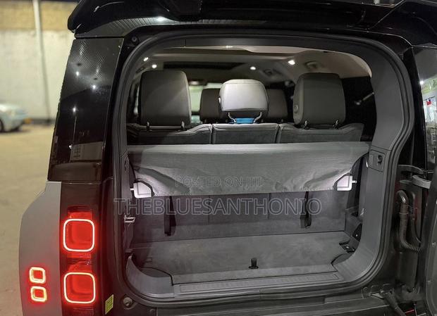 New Land Rover Defender 2025 Gray