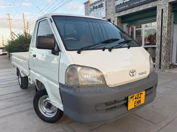 Toyota TownAce 2004 White