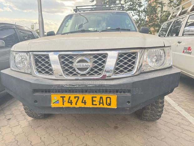 Nissan Patrol 2007 White