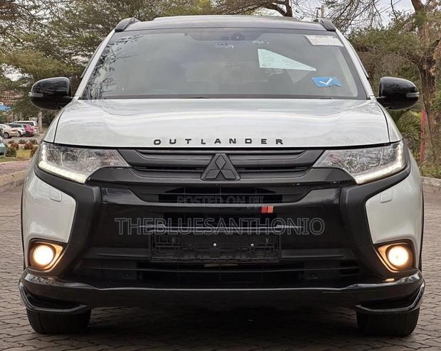 Mitsubishi Outlander 2016 Pearl