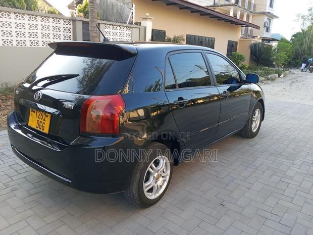 Toyota Corolla RunX 2005 Black