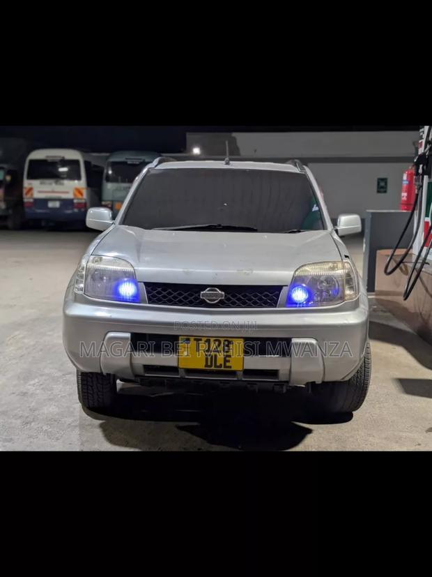 Nissan X-Trail 2005 White