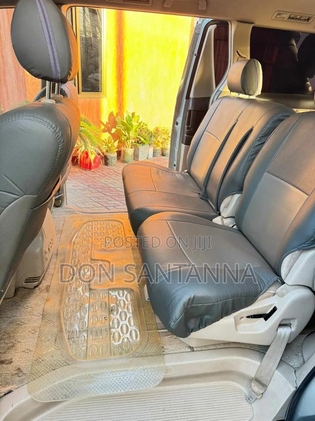 Toyota Alphard 2003 Silver