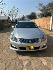 Toyota Crown 2015 Silver for sale