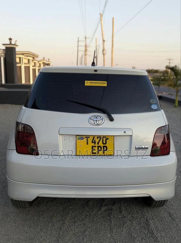 Toyota IST 2007 White