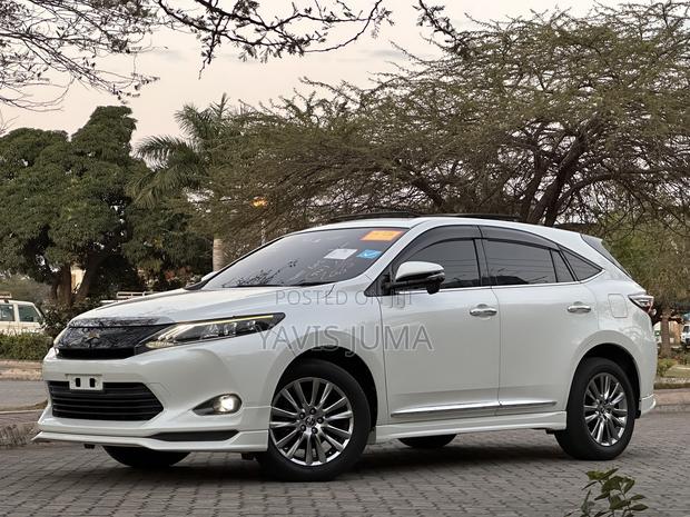 Toyota Harrier 2016 White