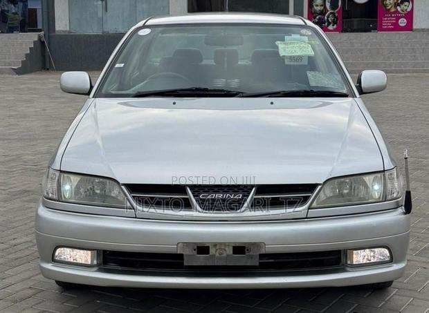Toyota Carina 2001 Silver