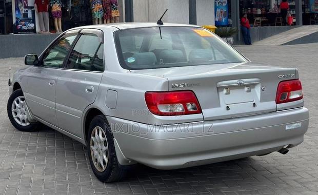 Toyota Carina 2001 Silver