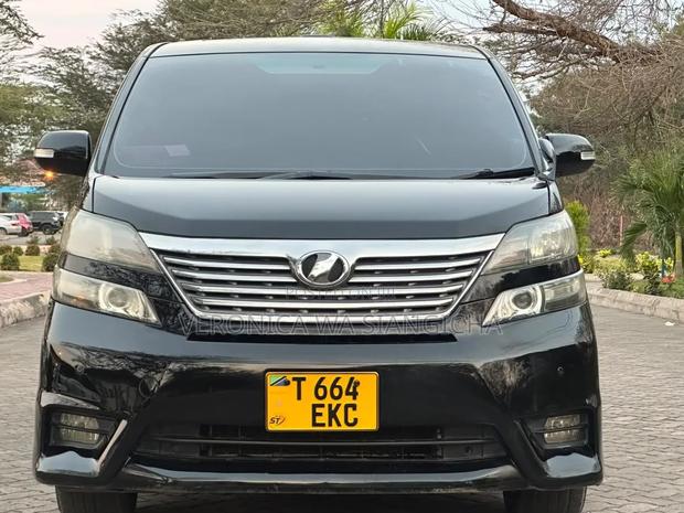 Toyota Alphard 2009 Black