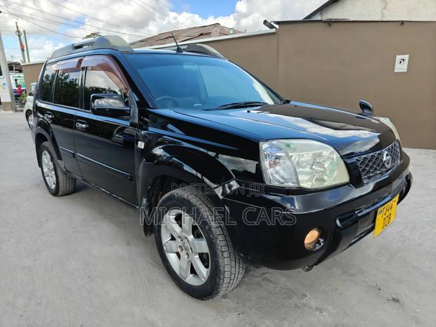 Nissan X-Trail 2006 Black