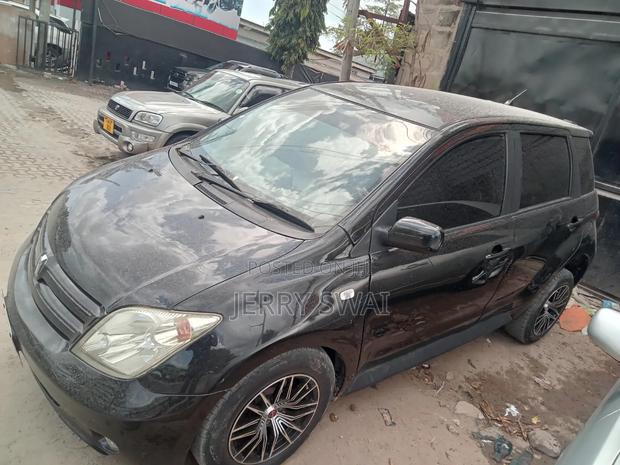 Toyota IST 2003 Black